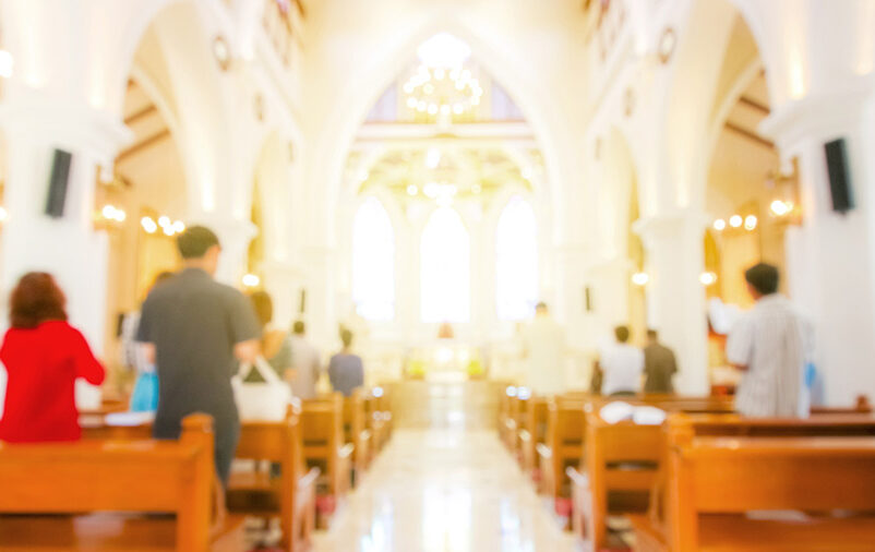 Imagem da missa do sétimo dia acontecendo na Igreja