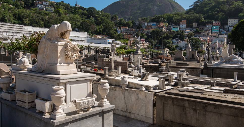 Cemitérios famosos: histórias que atravessam séculos